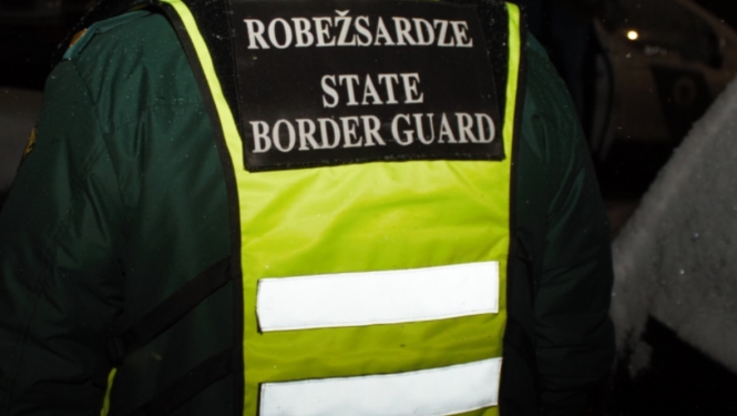 FOTO: Uzraksts robežsardze uz vestes