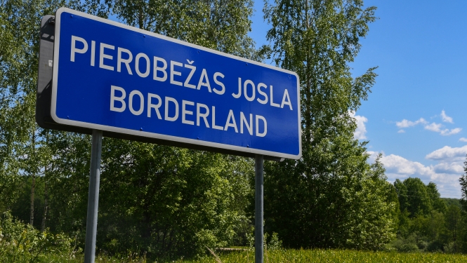 FOTO: Pierobežas joslas zīme