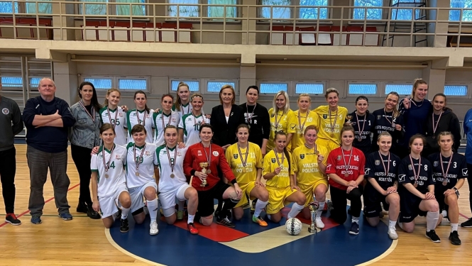 Valsts robežsardzes futbolistes ieguva 2.vietu Iekšlietu ministrijas sacensībās