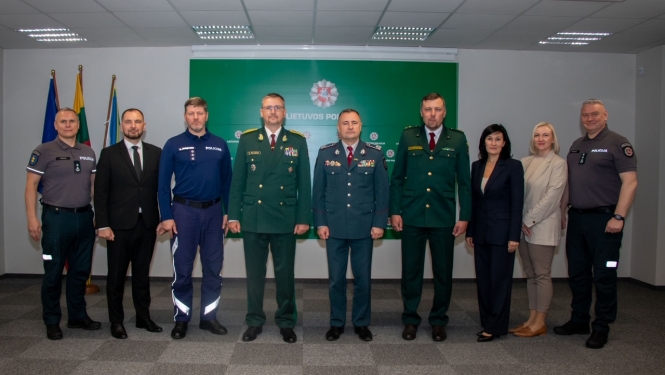 FOTO: VRS priekšnieks ar Lietuvas Policijas departamenta un Lietuvas Valsts robežsardzes dienesta priekšniekiem