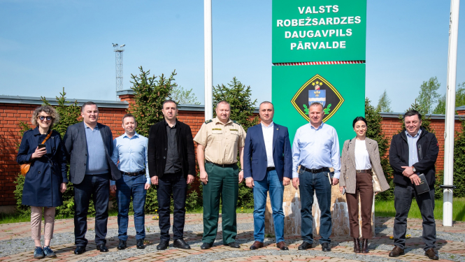 FOTO: Gruzijas delegācijas pārstāvji apmeklē Valsts robežsardzi