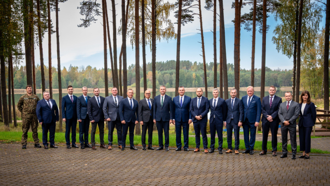 FOTO: Dalībnieku kopbilde