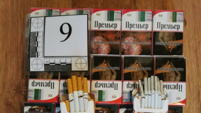 Robežsargi saistībā ar tabakas izstrādājumu nelikumīgu apriti aiztur divas personas