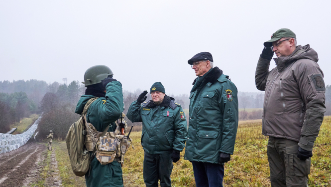 FOTO: Ministru prezidents apmeklē valsts robežu