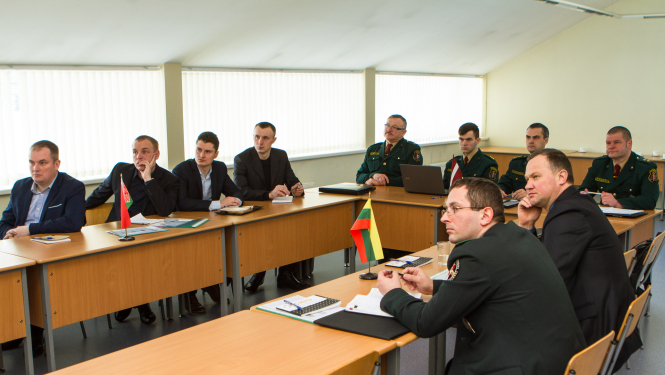 foto: Valsts robežsardzes koledžā norisinājās seminārs "Moderna pieeja robežuzraudzības līdzekļu lietošanā uz robežas"