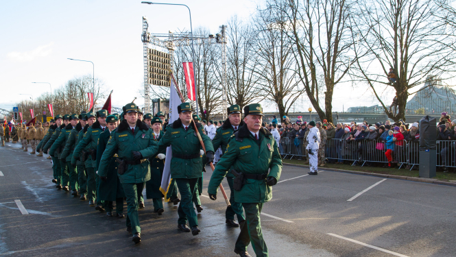 Foto: Latvijas dzimšanas dienai veltītie svētku pasākumi