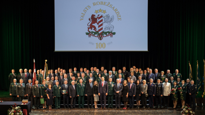 FOTO: VRS 100. gadadienas kopbilde