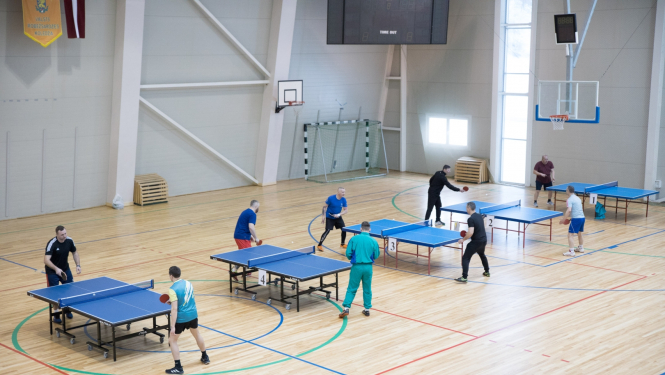 FOTO: Sacensības galda tenisā