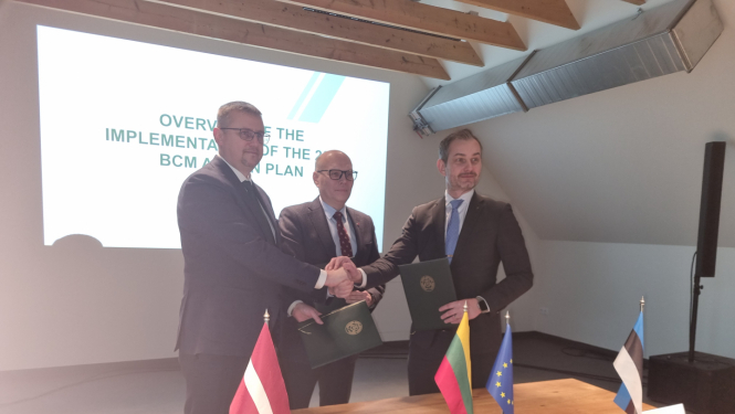 FOTO: Latvijas, Lietuvas un Igaunijas robežapsardzības iestāžu vadītājI 