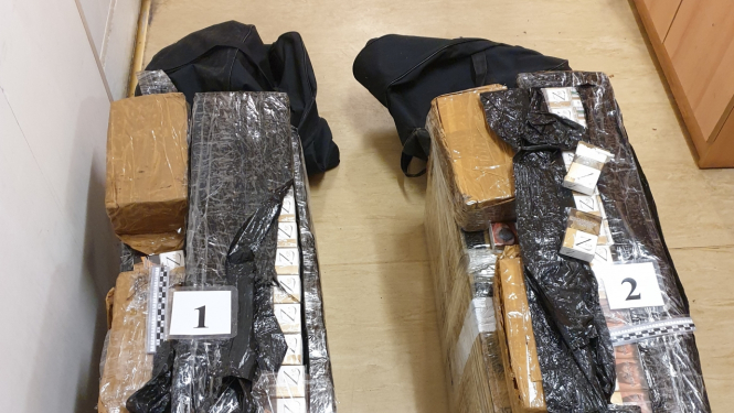 Robežsargi izņem 50 000 kontrabandas cigarešu