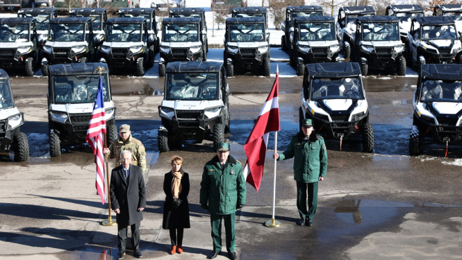 FOTO: Bagiju nodošanas pasākums