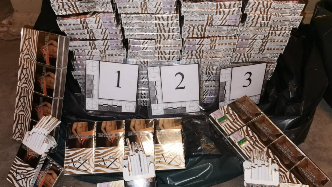 FOTO: Kontrabandas cigaretes