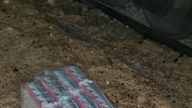 FOTO: Kontrabandas cigaretes