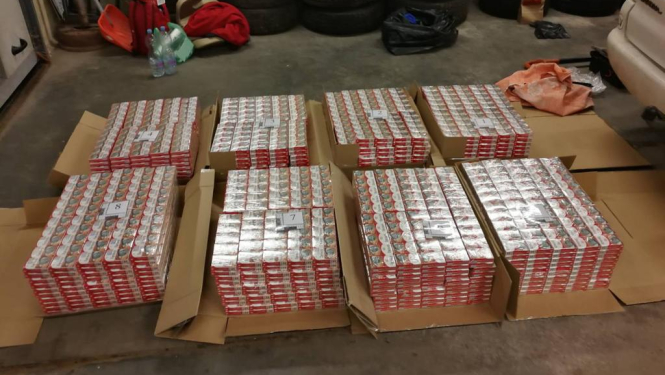 FOTO: Kontrabandas cigaretes