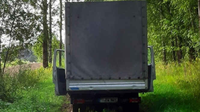 FOTO: Pārkāpēju auto