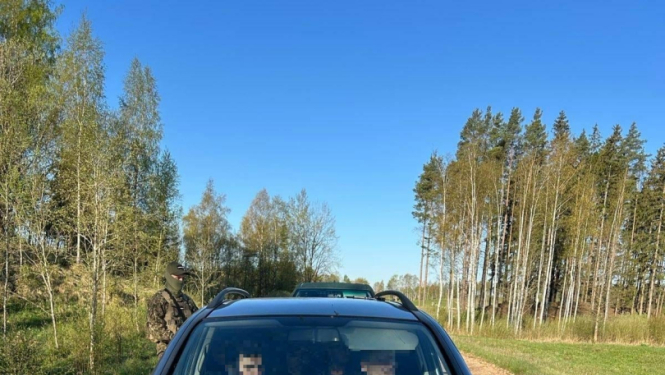 FOTO: Apturētā automašīna