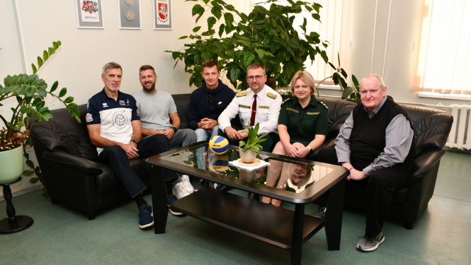 Valsts robežsardzes vadība tiekas ar "RTU Robežsardze"/ "Jūrmala" volejbola komandu