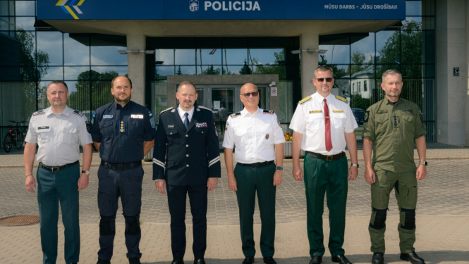 FOTO:  Baltijas valstu policijas un robežsardzes priekšnieku kopbilde