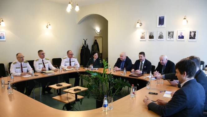 FOTO: Saeimas komisijas sēde