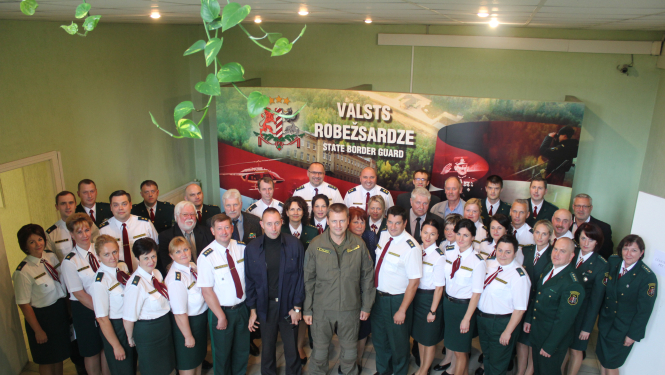 FOTO: Imigrācijas dienesta svinību kopbilde