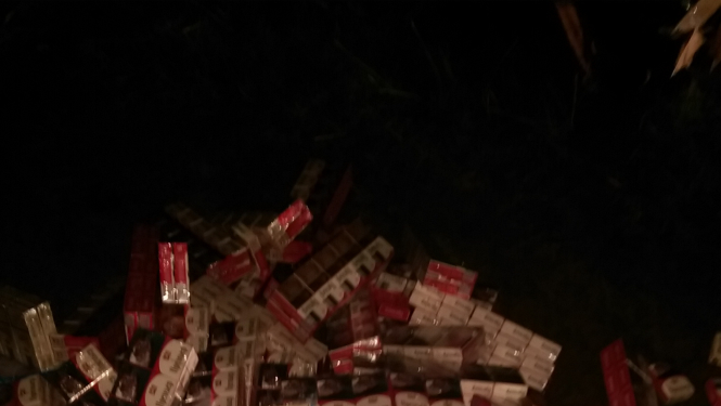 Foto kotrabandas cigaretes