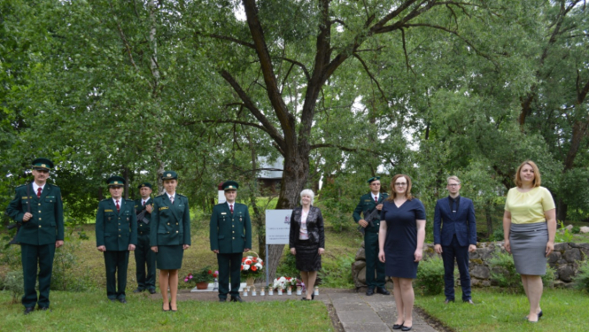 FOTO: Masļenku piemiņas brīdis