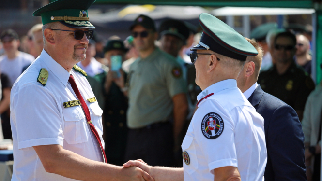 Valsts robežsardzes priekšnieks sasveicinās