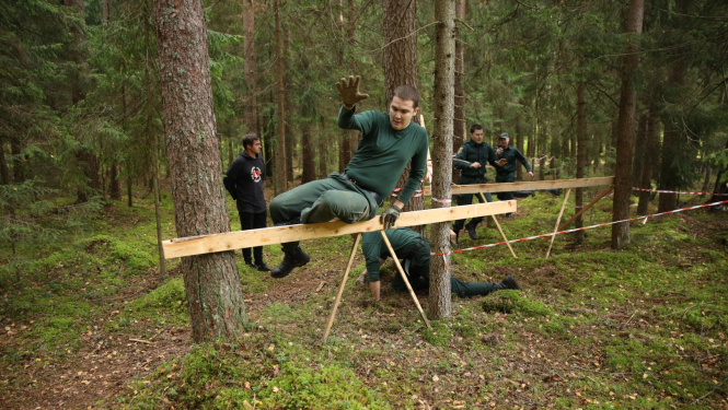 FOTO: Robežsargs norīkojuma sacensībās