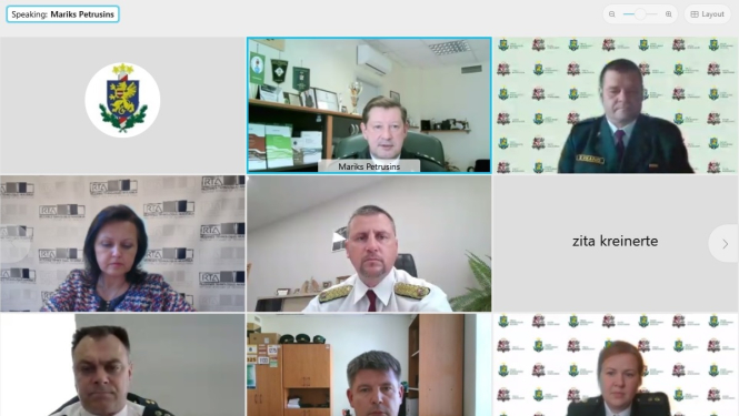 FOTO: Ekrānšāviņš ar konferences dalībniekiem