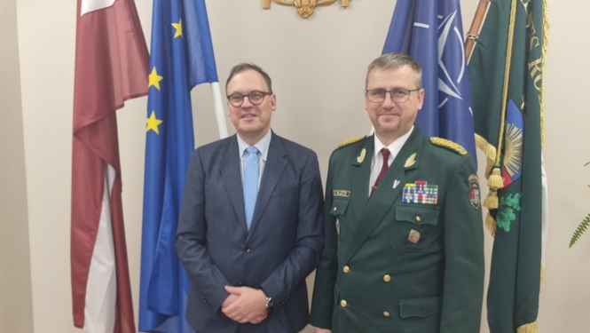 FOTO: VRS priekšnieks un Igaunijas vēstnieks Latvijā