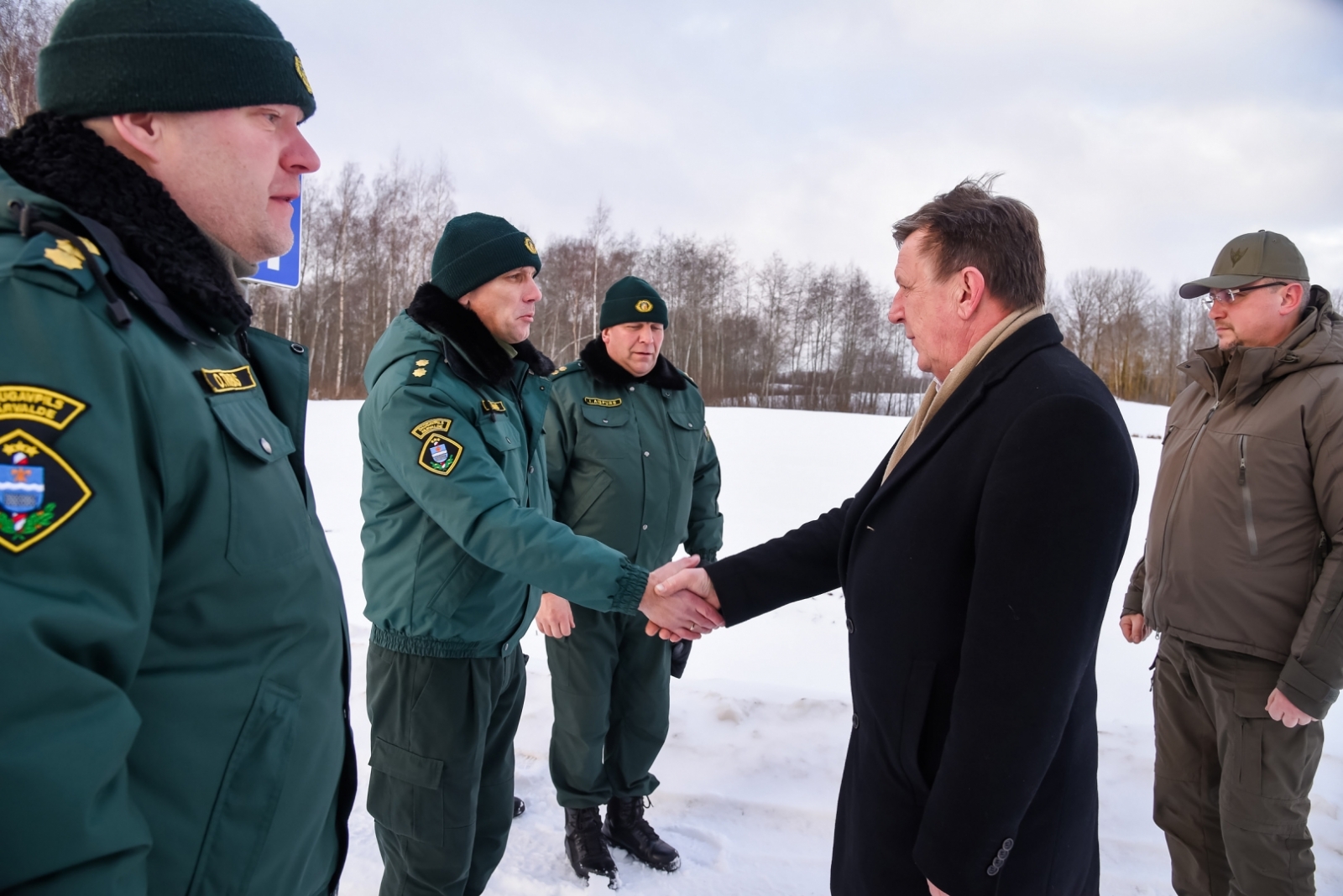 Valsts robežsardzes priekšnieks kopā ar Iekšlietu ministru apmeklē valsts robežu