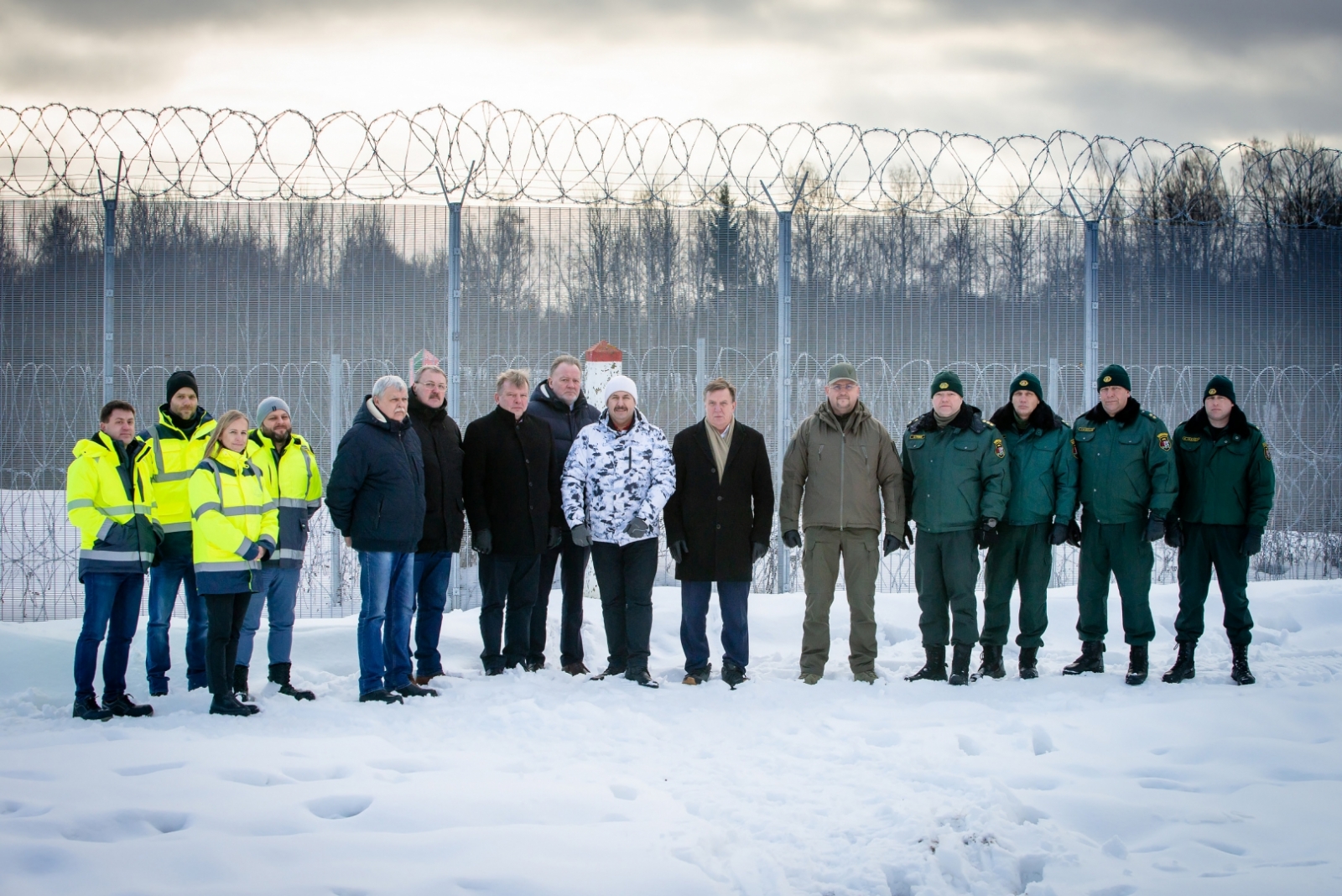 Valsts robežsardzes priekšnieks kopā ar Iekšlietu ministru apmeklē valsts robežu