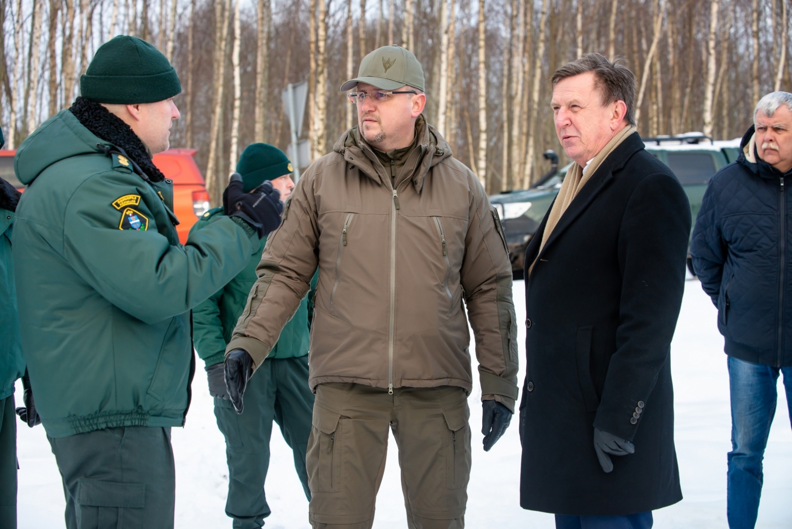 Valsts robežsardzes priekšnieks kopā ar Iekšlietu ministru apmeklē valsts robežu
