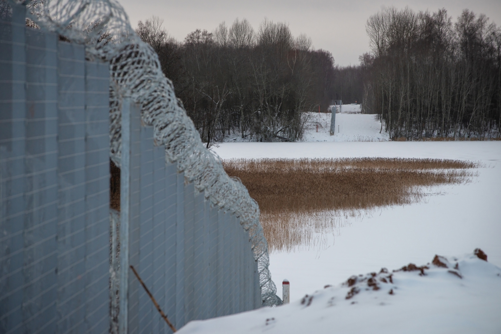 Valsts robežsardzes priekšnieks kopā ar Iekšlietu ministru apmeklē valsts robežu