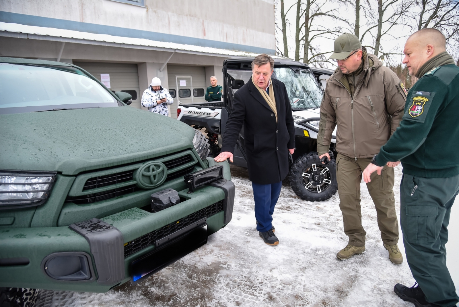 Valsts robežsardzes priekšnieks kopā ar Iekšlietu ministru apmeklē valsts robežu