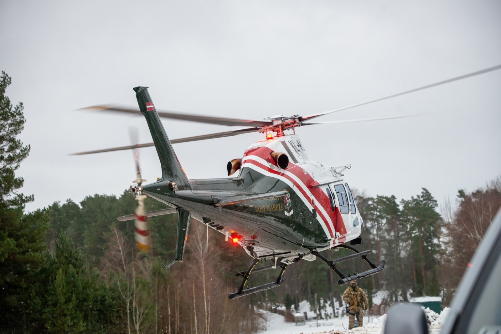 Valsts robežsardzes priekšnieks kopā ar Iekšlietu ministru apmeklē valsts robežu