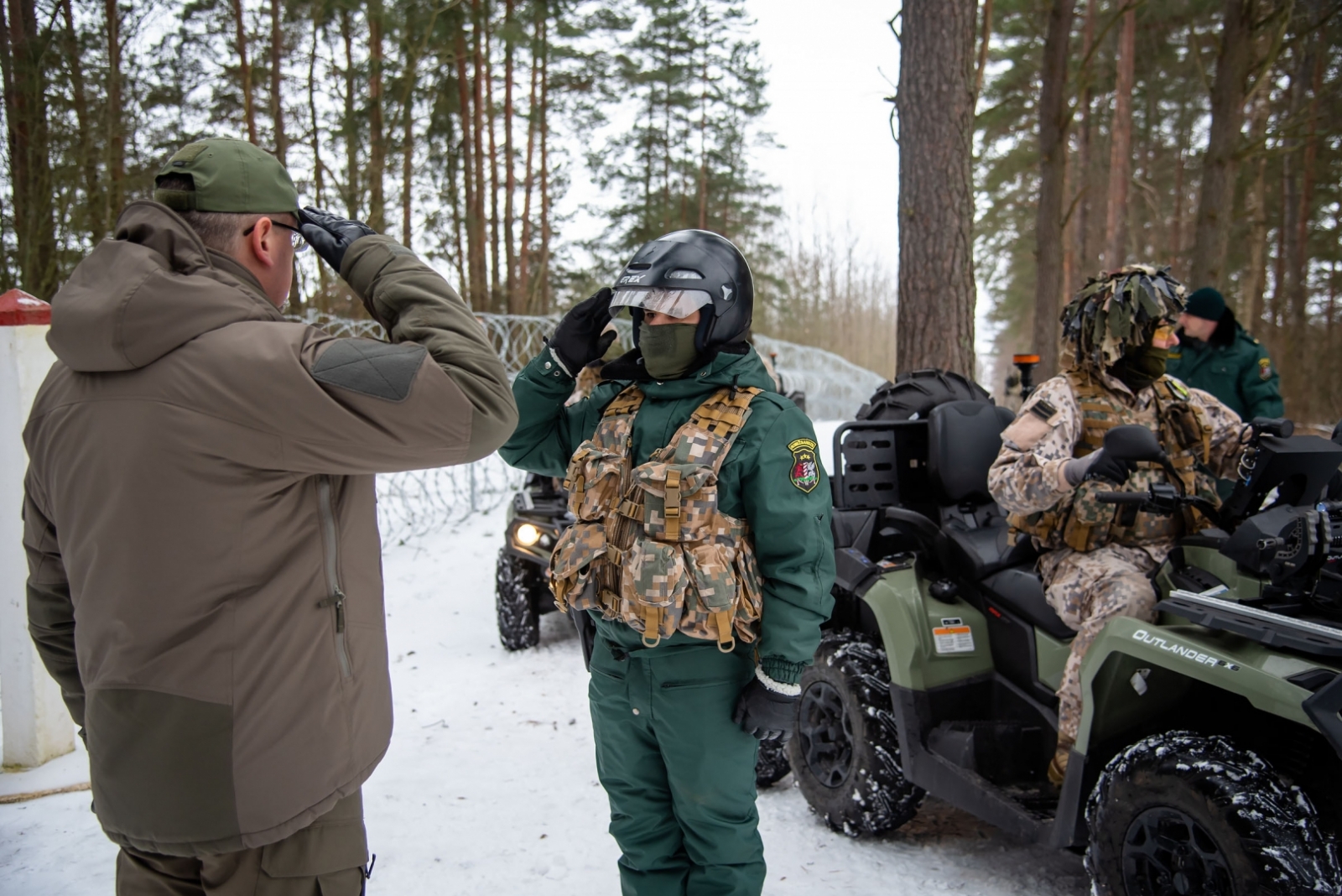 FOTO: Lietuvas pārstāvju vizīte uz robežas
