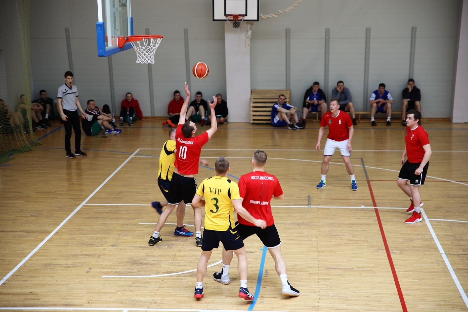 basketbola sacensības