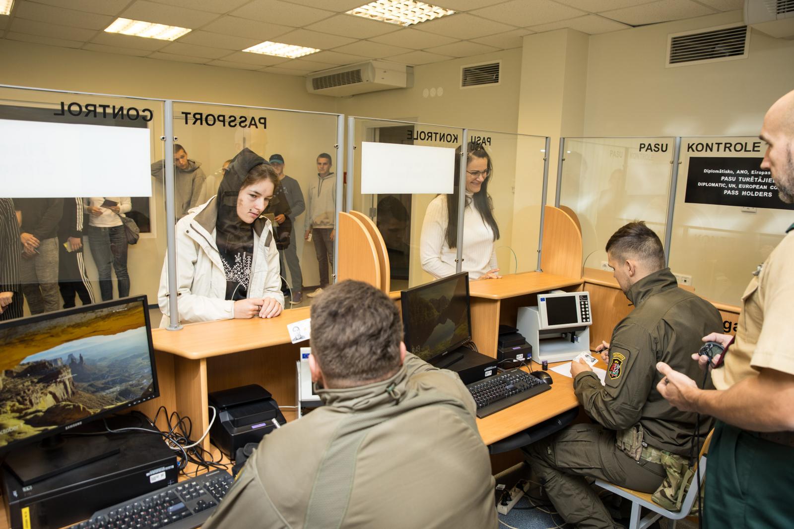 FOTO: Robežsargu norīkojumu sacensības