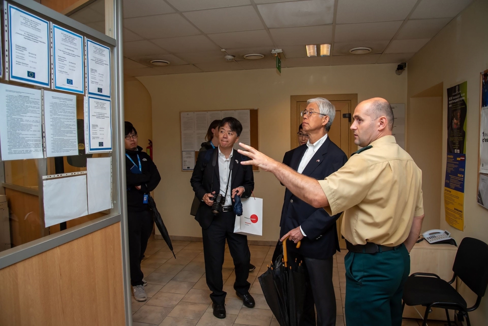 Robežsargi tiekas ar Japānas vēstniecības un ANO Bēgļu aģentūras Latvijā pārstāvjiem