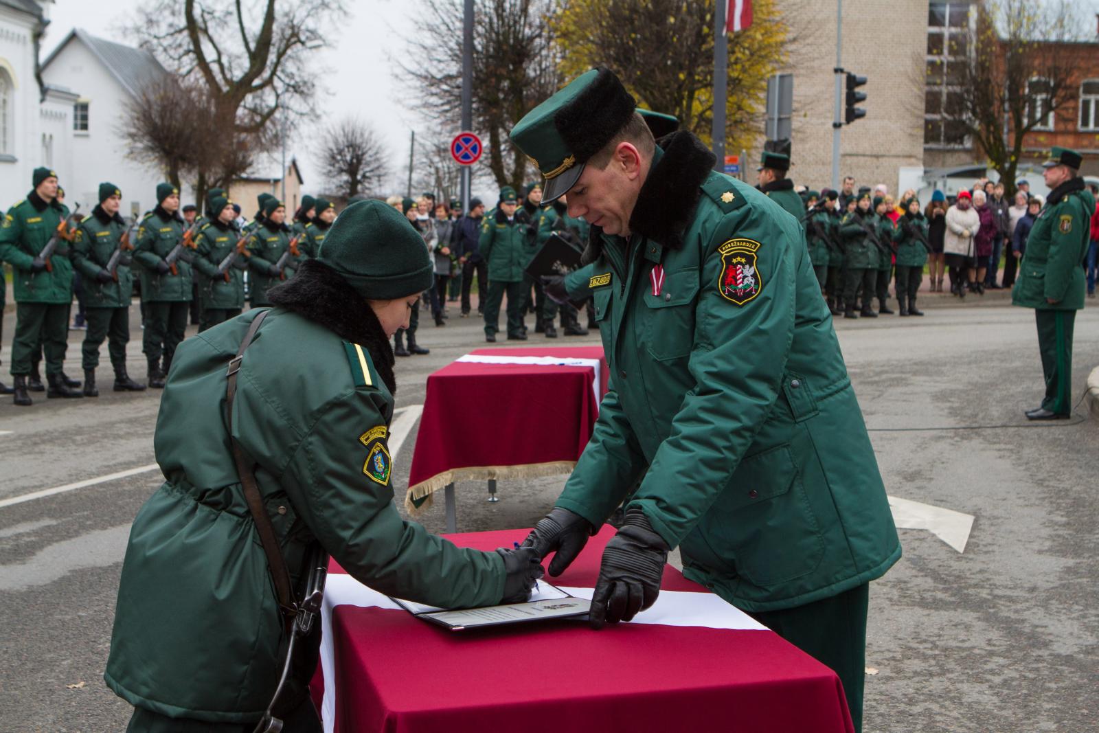 Foto: Rēzeknē norisinājās Robežsargu dienai veltītie svinīgie pasākumi