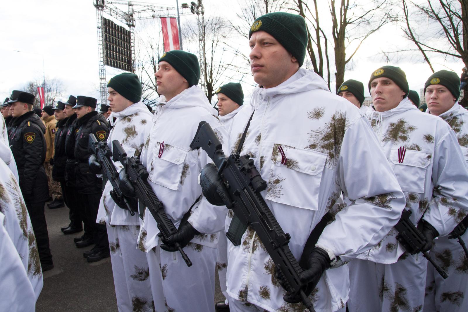 Foto: Latvijas dzimšanas dienai veltītie svētku pasākumi