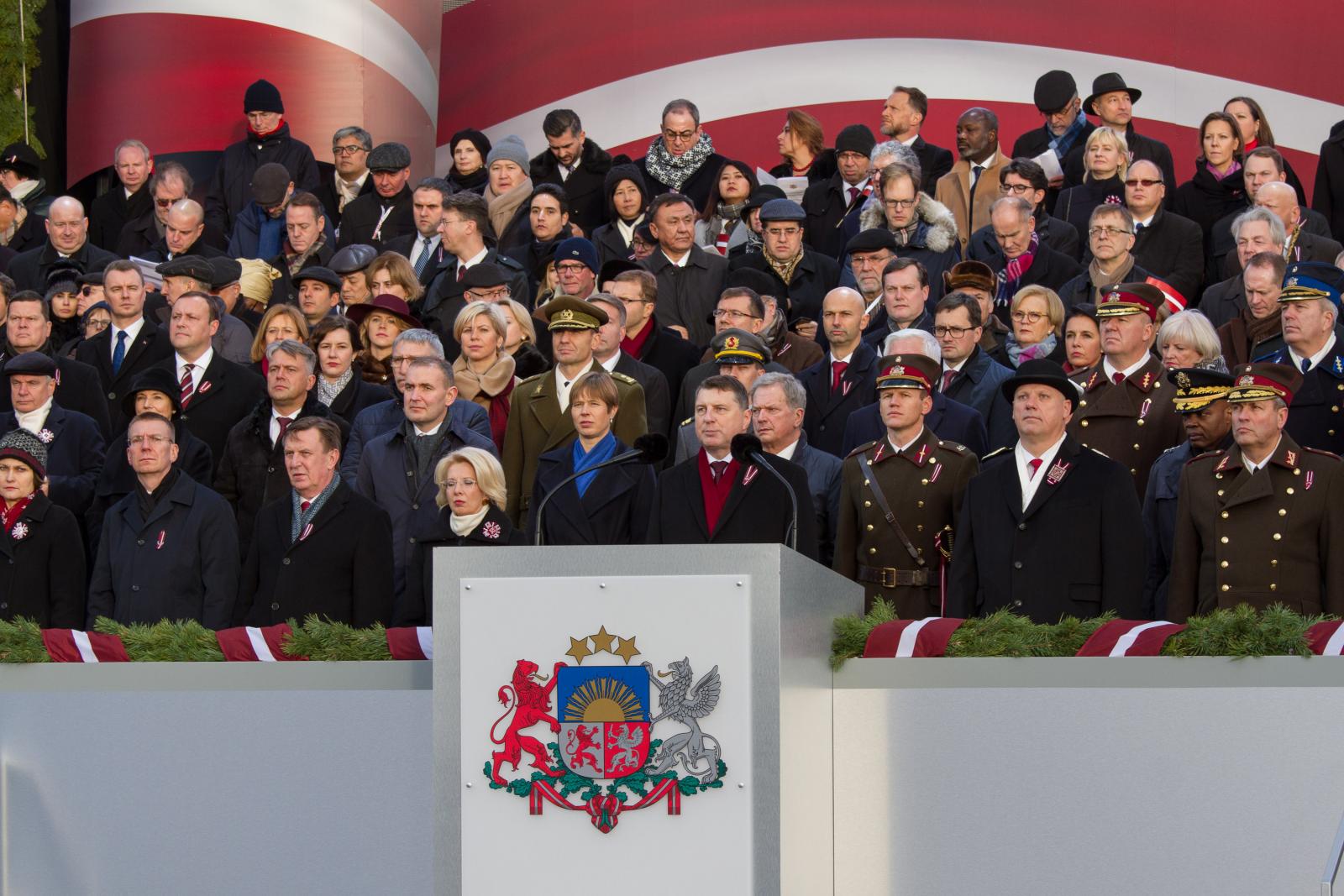 Foto: Latvijas dzimšanas dienai veltītie svētku pasākumi