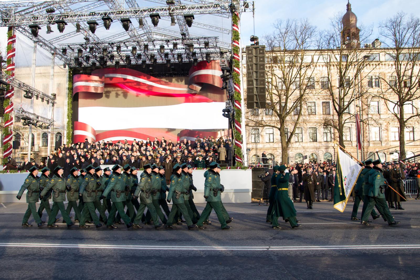 Foto: Latvijas dzimšanas dienai veltītie svētku pasākumi