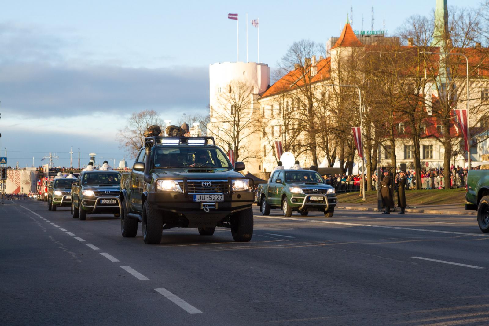 Foto: Latvijas dzimšanas dienai veltītie svētku pasākumi