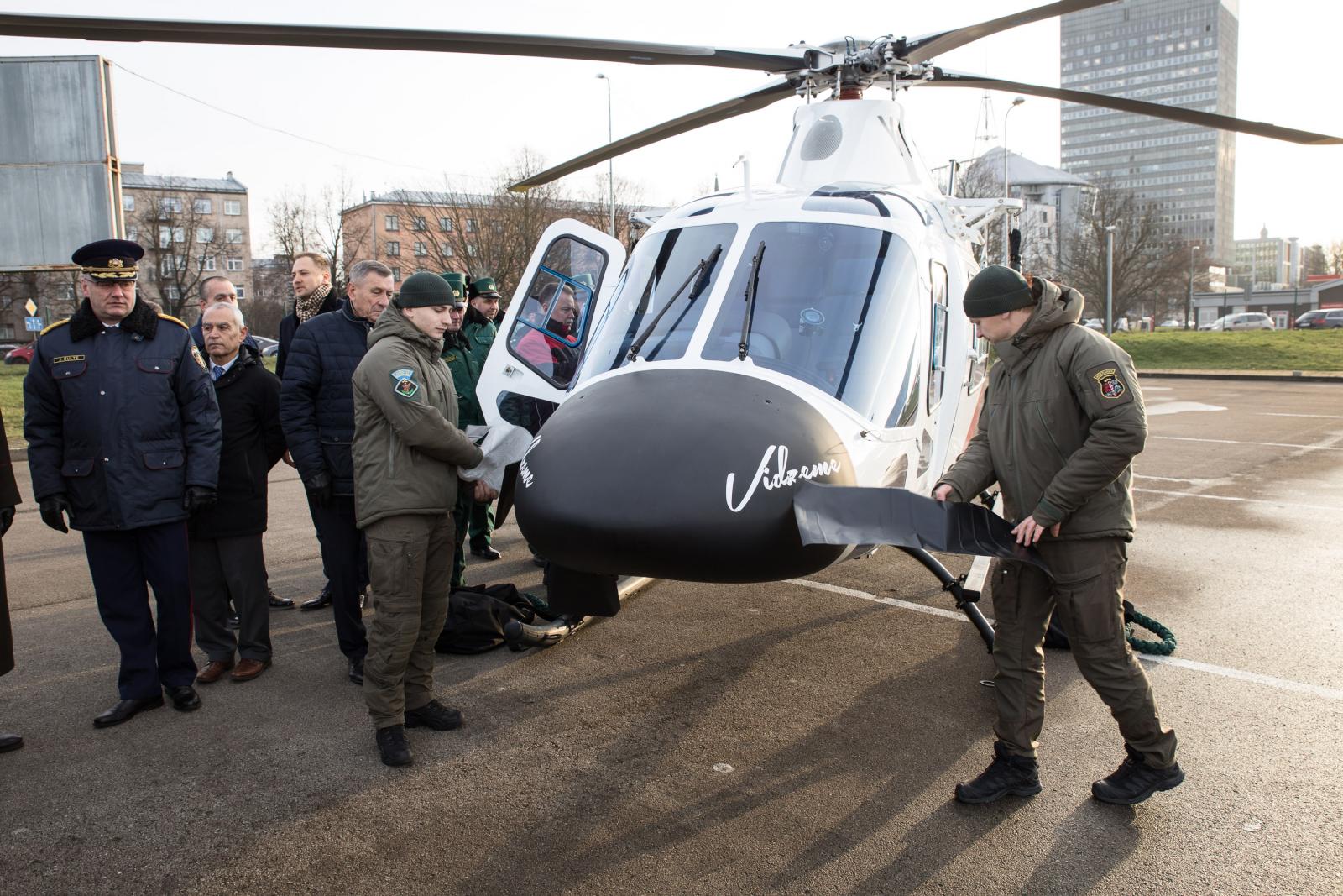 FOTO: Jauno VRS helikopteru un kuteru svinīgais pasākums