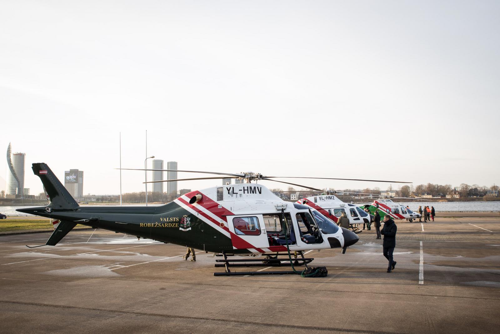 FOTO: Jaunais VRS helikopters