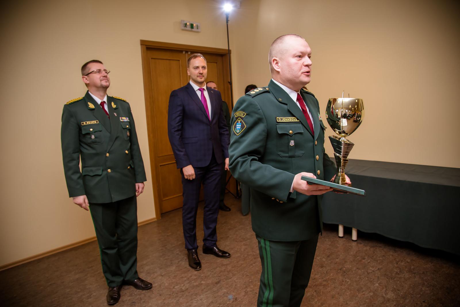 FOTO: Atskaites sanāksme