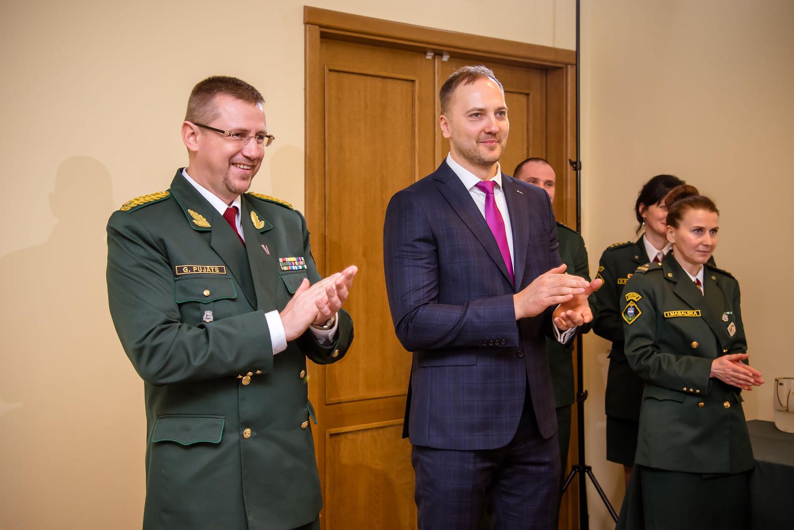 FOTO: Atskaites sanāksme