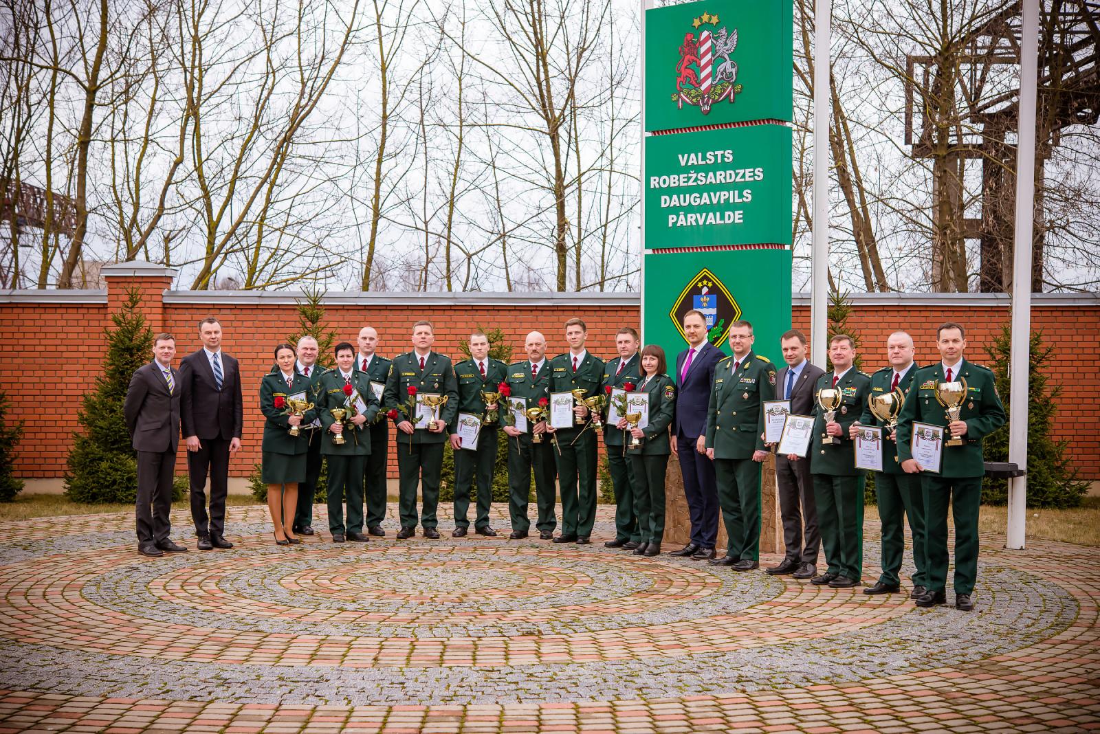 FOTO: Atskaites sanāksme